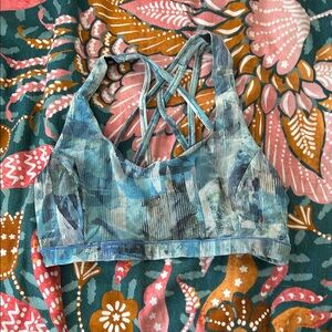 Lululemon Criss-Cross Back Sports Bra